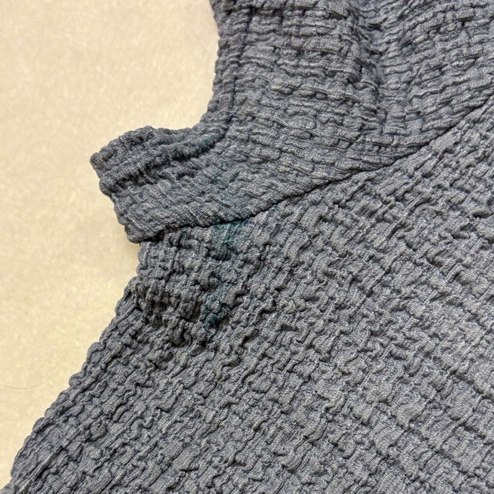 Madewell Gray Textured Stretch Deep Scoop Neck Blouse GUC (see description) L - Picture 7 of 7